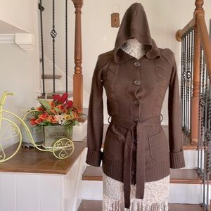 NWT Red Paint brown hooded bekted cardigan